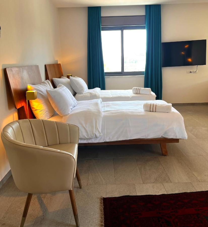 Dar Al Mauge Boutique Hotel With Outdoor Pool Bethlehem Buitenkant foto